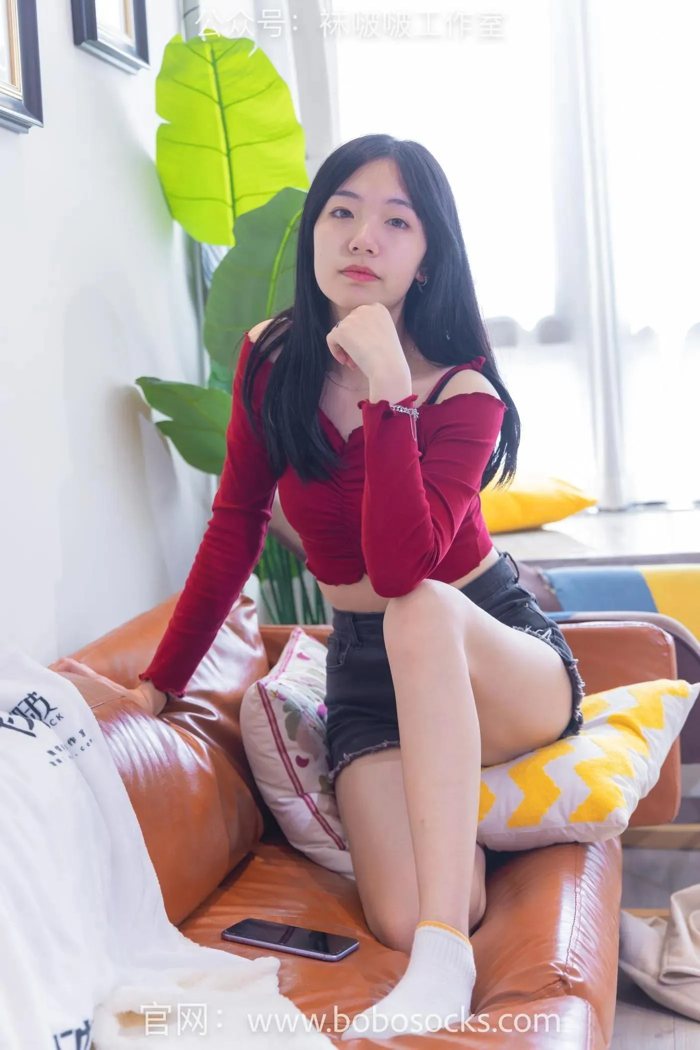 [BoBoSocks袜啵啵]NO.120 小甜豆-高跟长靴、白棉袜、裸足 [170P]插图7